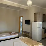Πανσιόν Kamina Serviced *